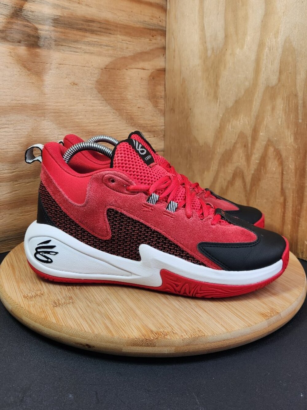 Under Armour Curry 3Z 25 SDE Boys Red Basketball Shoes Sneakers Size 7Y